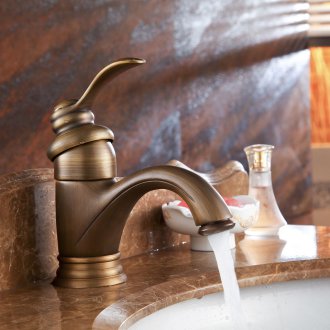 Μία βρύση μίκτη μοχλού