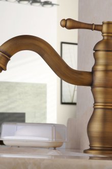 Αναδευτήρας μπρούτζου ρετρό