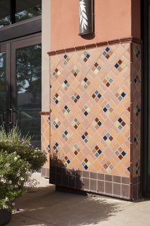 Πλακάκι πρόσοψης