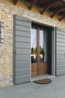 Πρόσοψη κάτω από μια πέτρα