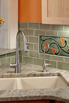 Γωνιακός νεροχύτης με δύο κύπελλα