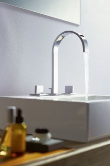 Υψηλός αναδευτήρας χρωμίου