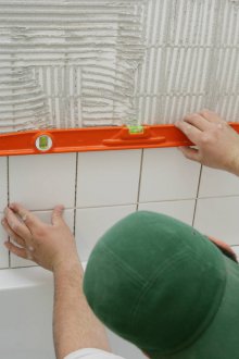 Στεγανοποίηση πλακιδίων στον τοίχο