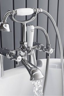 Μακριά βρύση