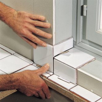 Τοποθέτηση κεραμιδιών σε τοίχο γυψοσανίδας