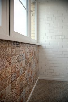 Πλακάκια στο μπαλκόνι