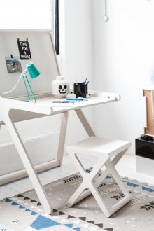 Πτυσσόμενο τραπέζι για φοιτητή