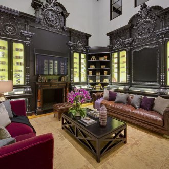 Γερμανικά στιλ σκαλισμένα έπιπλα