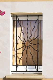 Γρίλια στενού παραθύρου