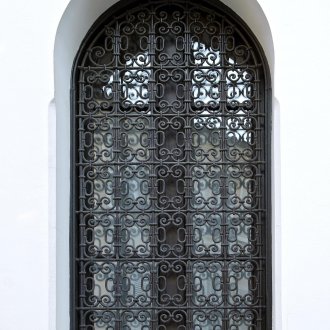 Γρίλια παραθύρου σε ανατολίτικο στυλ