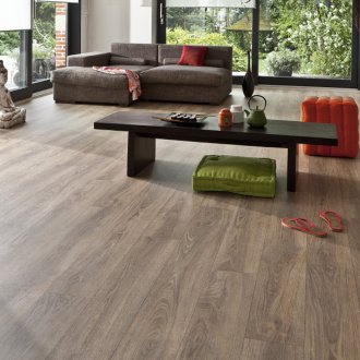 Λινοτάπητες κάτω από ένα δέντρο