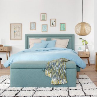 Υπνοδωμάτιο 14 τ.μ. με τιρκουάζ κρεβάτι