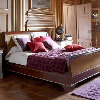 Υπνοδωμάτιο 14 τ.μ. σε κλασσικό αγγλικό ύφος