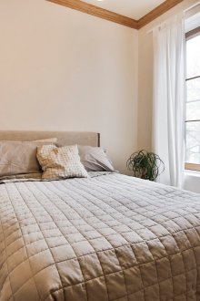 Υπνοδωμάτιο 14 τ.μ. φωτεινό