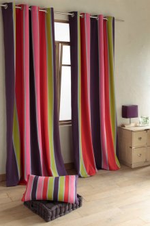 Πολύχρωμες ριγέ κουρτίνες στις τσέπες σας θα σας χαροποιούν καθημερινά.