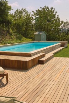 Πισίνα Clapboard