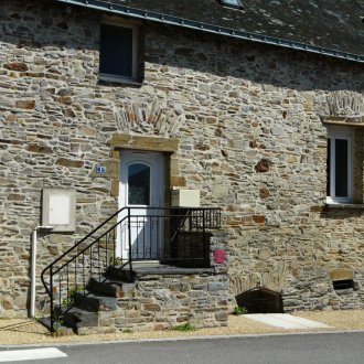 Πέτρινη βεράντα