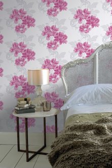 Ταπετσαρία με ροζ λουλούδια