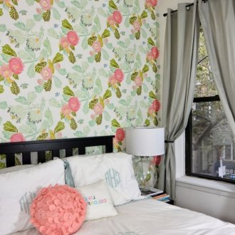 Ροζ floral ταπετσαρία