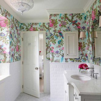 Floral ταπετσαρία στο μπάνιο