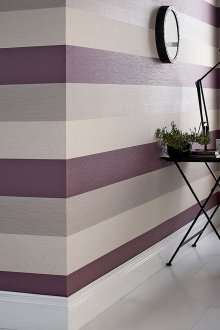 Ριγέ μη υφαντή ταπετσαρία