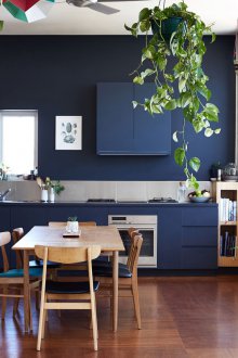 Βαμμένο τοίχο από τούβλα