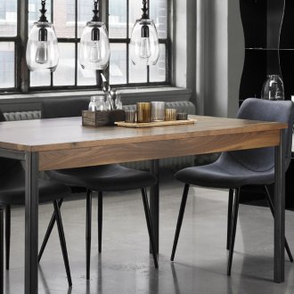 Τραπέζι τραπεζαρίας