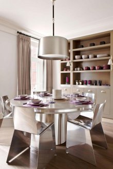 Μεταλλικό τραπέζι