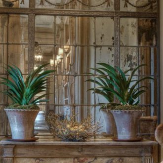 Καθρέπτης ηλικίας στο διάδρομο