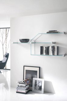 Γυάλινα ράφια στο εσωτερικό