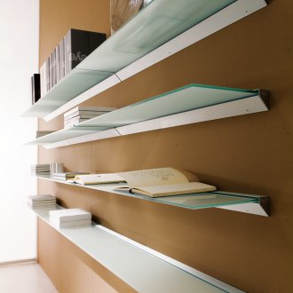 Γυαλισμένα ράφια με γυαλί