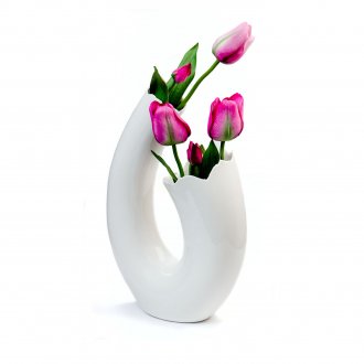 Υψηλό γυάλινο βάζο με βότσαλα