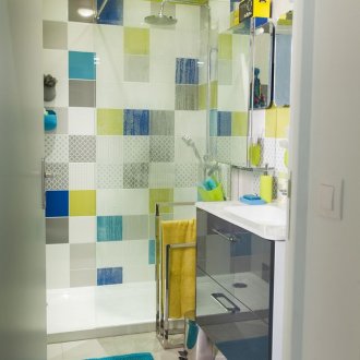 Σχεδιασμός πλακιδίων στο μπάνιο 9 τ.μ. m