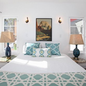 Κομοδίνο μπλε