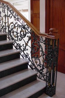 Κάγκελα για σκαλωσιές καλλιτεχνικής σφυρηλάτησης