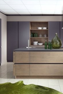 Η θέση του πορφυρού ψυγείου στην κουζίνα