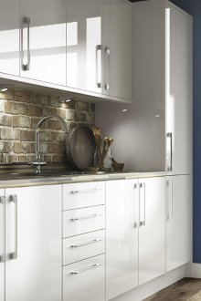 Η θέση του ψυγείου από το παράθυρο στην κουζίνα