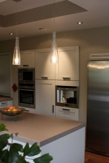 Ψυγείο χάλυβα στην κουζίνα