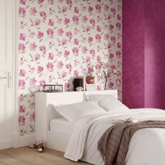 Ταπετσαρία με ροζ λουλούδια στο εσωτερικό