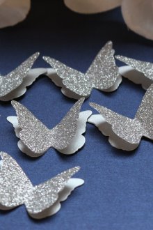 Ασημένιες πεταλούδες για διακόσμηση