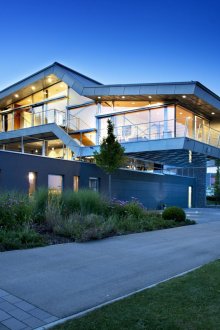 Ang arkitektura ng high tech na bahay