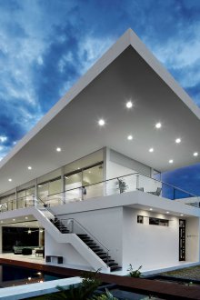 Υψηλής τεχνολογίας σπίτι θόλο