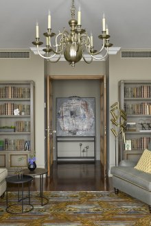 Ασυνήθιστο χαλί με χρυσή εκτύπωση στο εσωτερικό του Art Nouveau