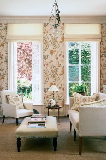 Floral ταπετσαρία για το σαλόνι