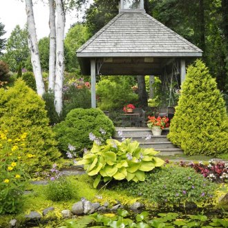Αχυρώνα με διακόσμηση από σφυρήλατο σίδηρο