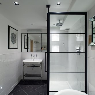 Διαχωριστικά στο μπάνιο 7 τετραγωνικά μέτρα. m