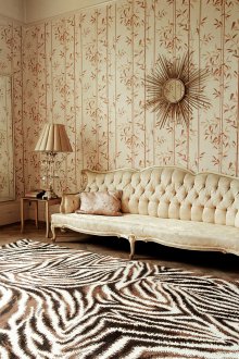 Χαλί με ασυνήθιστη εκτύπωση στο σαλόνι