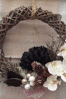 Χριστουγεννιάτικο στεφάνι κλαδιών