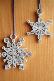 Βιβλίο νιφάδες χιονιού σε ένα σχοινί