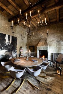 Ηλικιωμένος τοίχος στο εσωτερικό